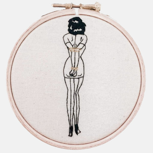 Hold me Tight, Embroidery Kit - VintageMadbyM